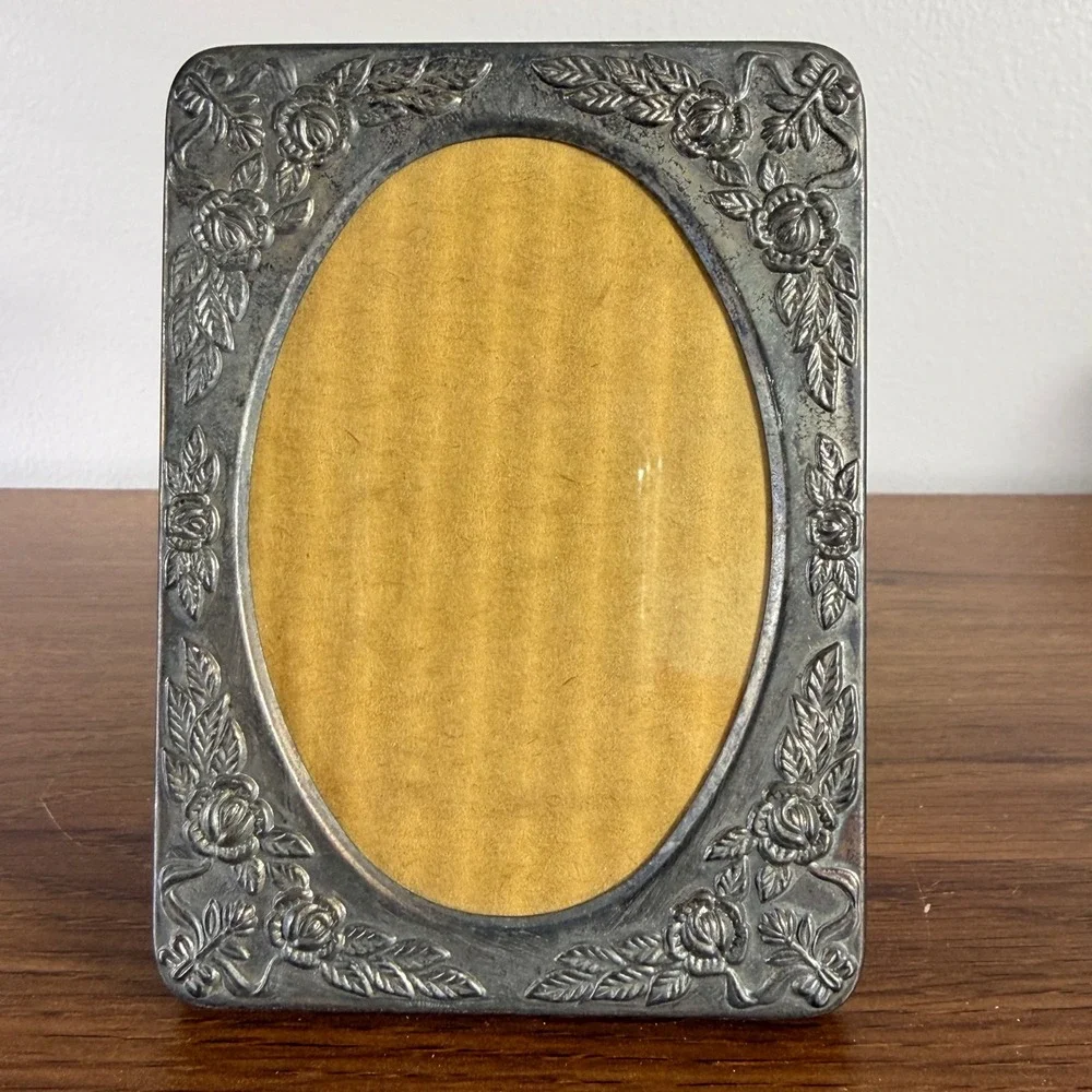 Vintage Ornate Silver Plated Rose Picture Frame Oval Photo Frame  Decor